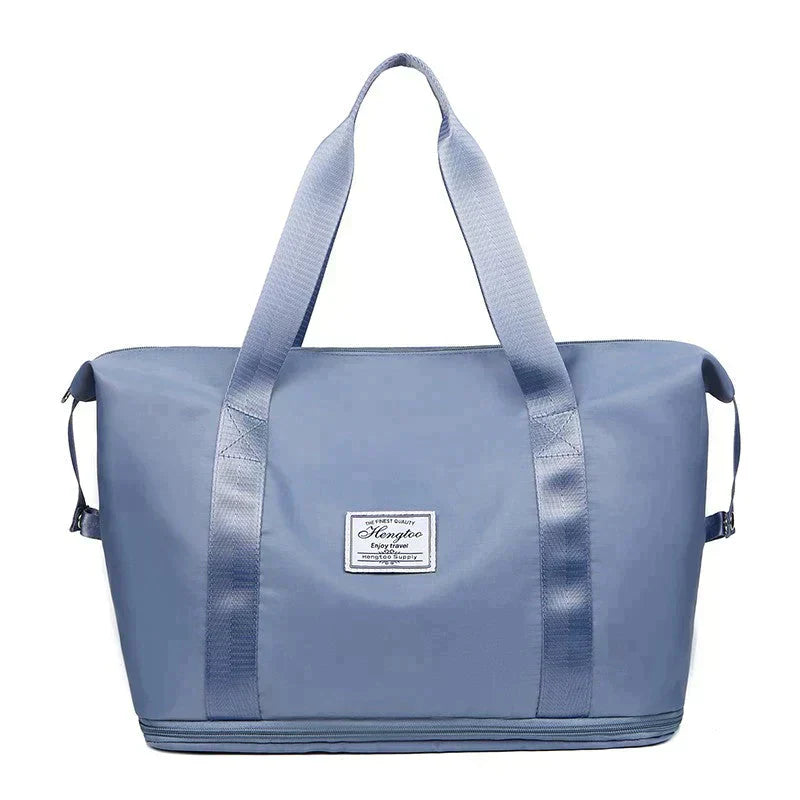 Natalie | Water-resistant travel bag with spacious compartments