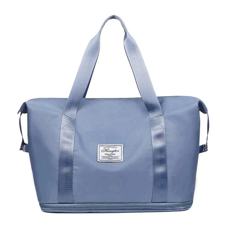 Natalie | Water-resistant travel bag with spacious compartments