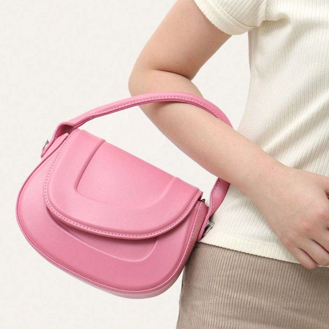 Lauren | Chic and Timeless Minimalist Saddle Bag