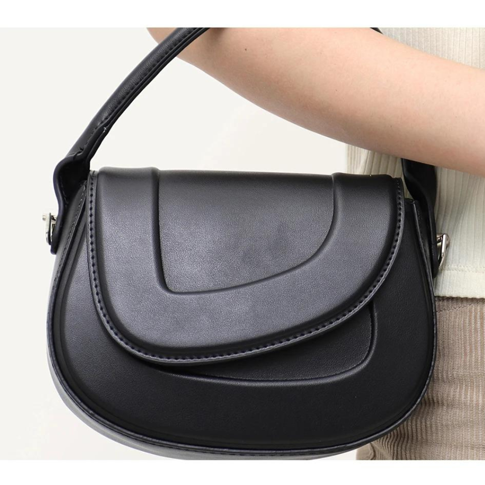 Lauren | Chic and Timeless Minimalist Saddle Bag