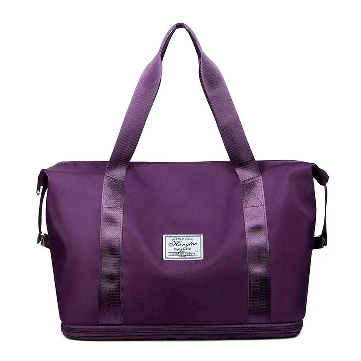 Natalie | Water-resistant travel bag with spacious compartments