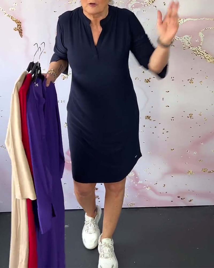 Victoria | Simple V-neck dress
