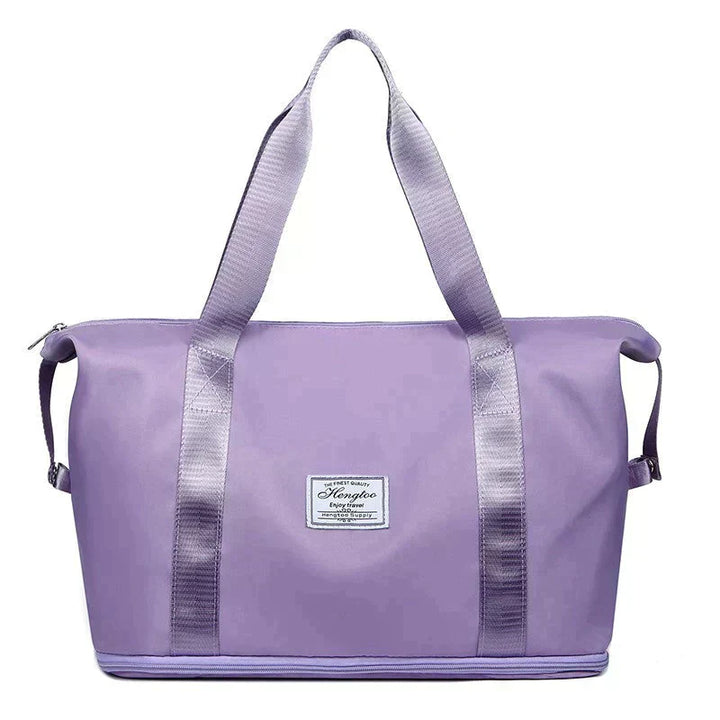 Natalie | Water-resistant travel bag with spacious compartments