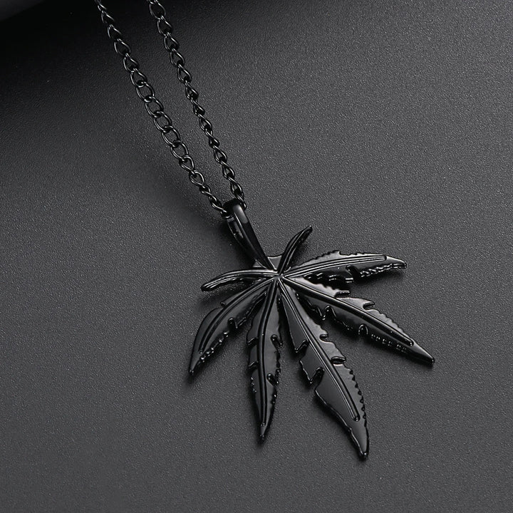 Avery | Lightweight Alloy Pendant Necklace