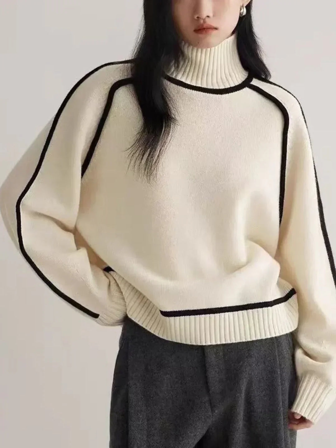 Viola | Elegant Turtleneck Sweater