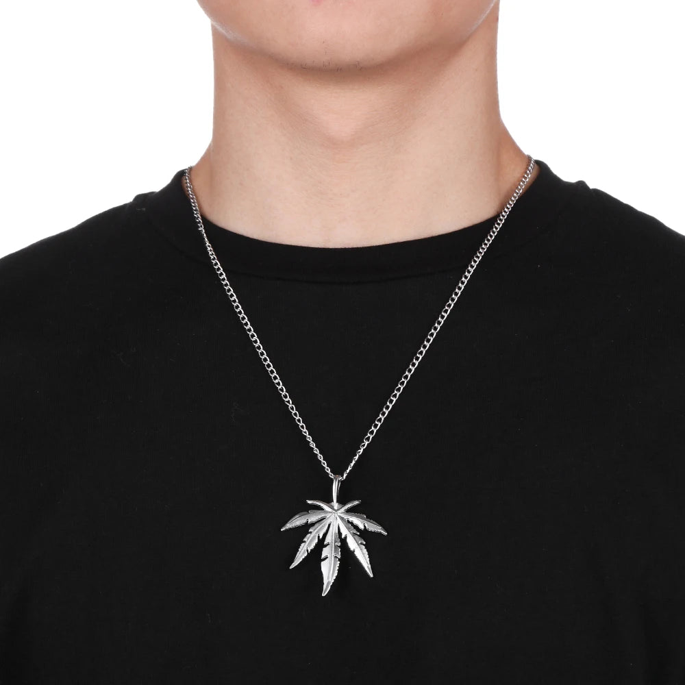 Avery | Lightweight Alloy Pendant Necklace