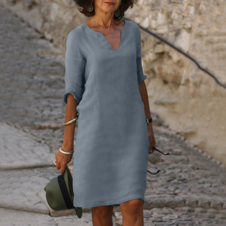 Lina | Timeless belly-covering V-neck dress
