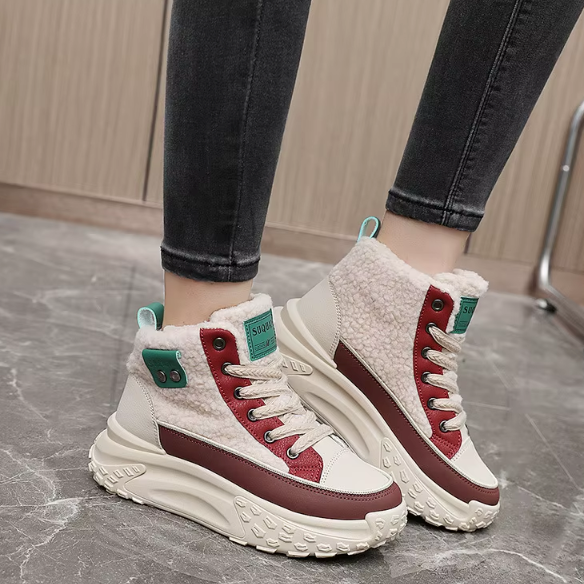 Amber | Comfortable and Trendy Boots with a Chunky Sole
