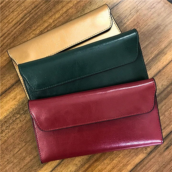 Silvia | Timeless Minimalist Fold Wallet