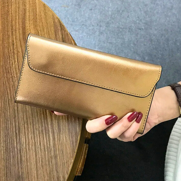 Silvia | Timeless Minimalist Fold Wallet