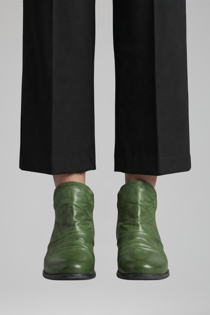 Beth | Women&
