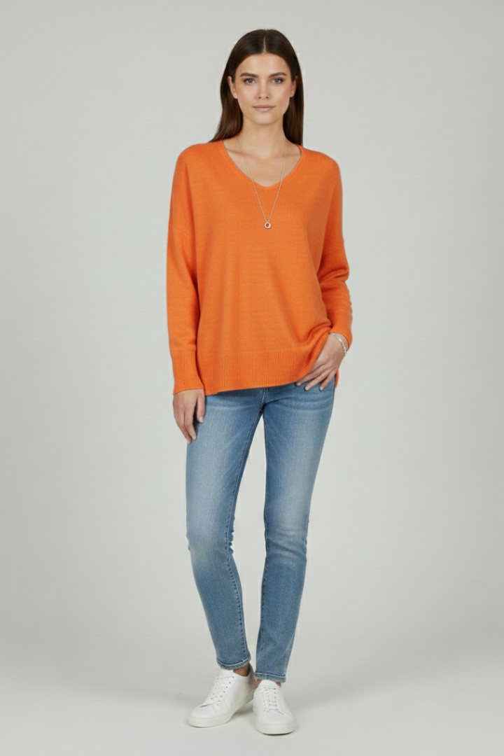 Charlotte - Relaxed V-Neck Jumper