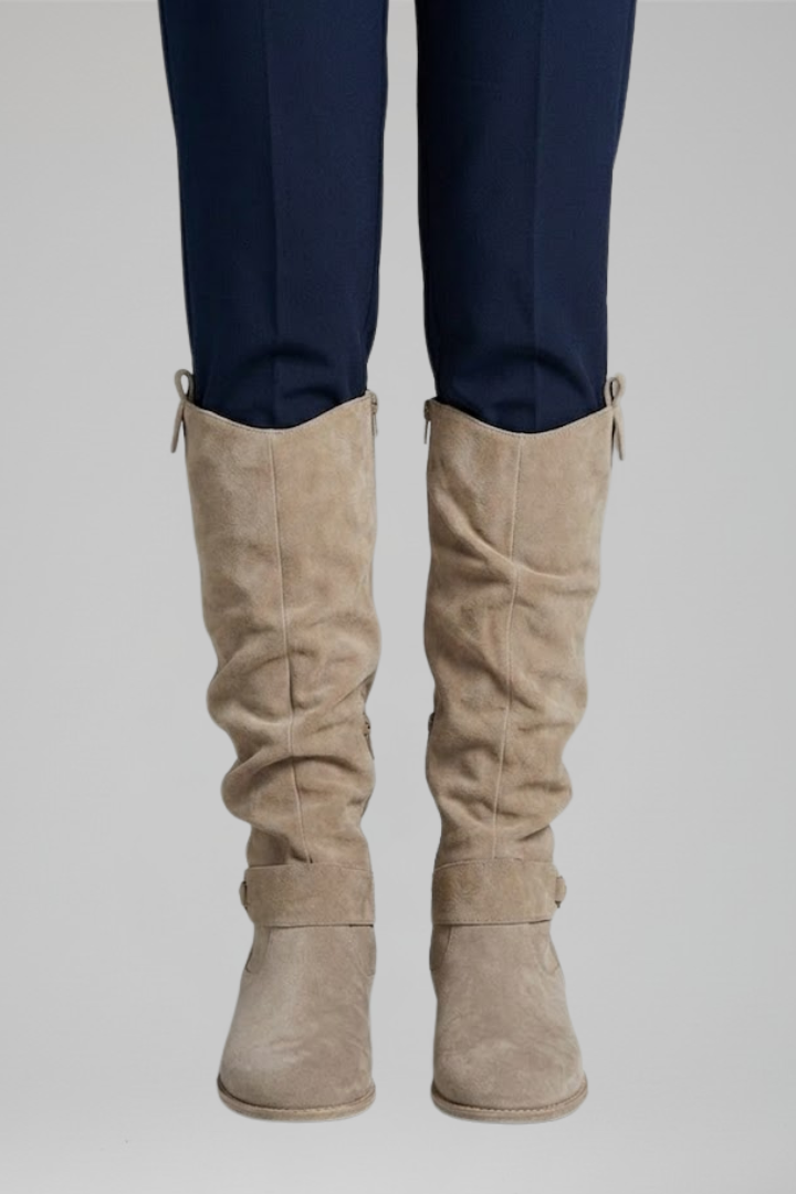 Courtney | Women&