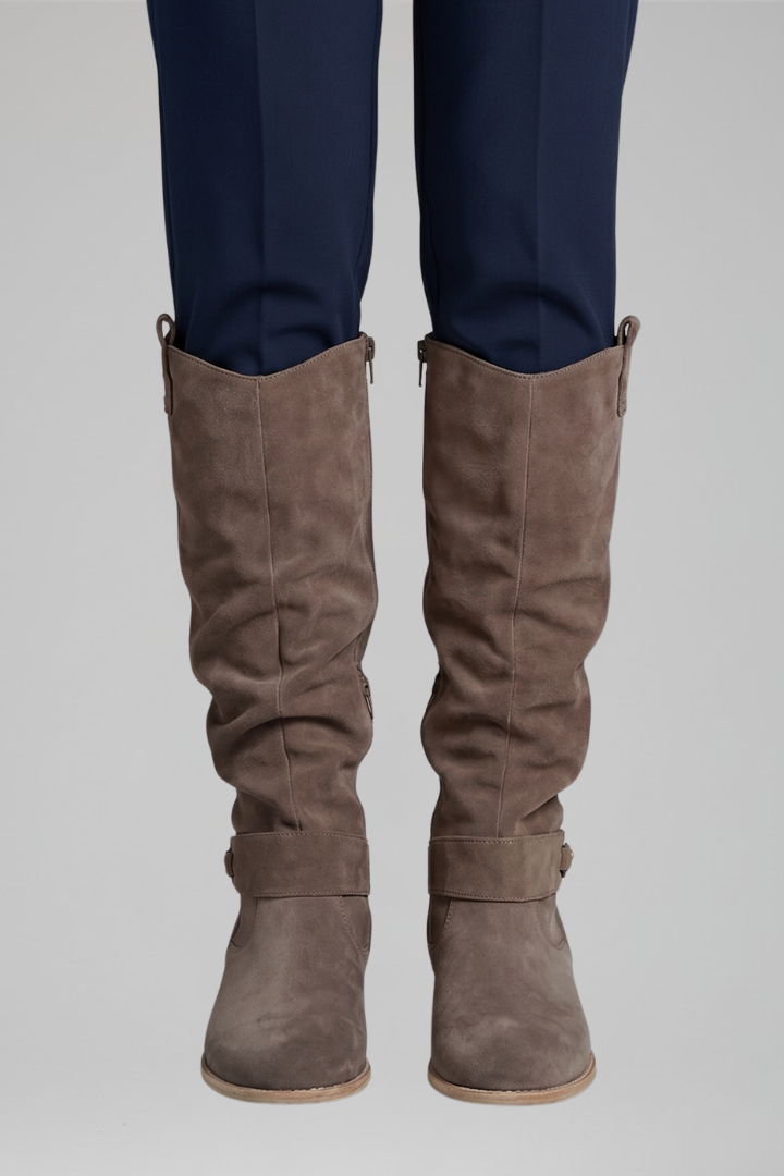 Courtney | Women&