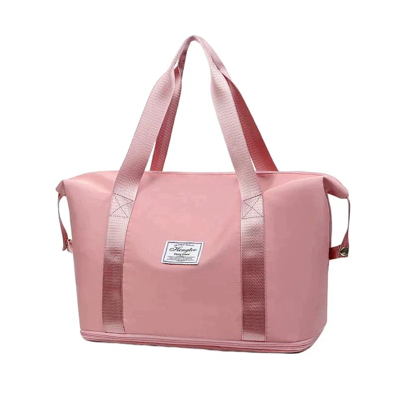 Natalie | Water-resistant travel bag with spacious compartments