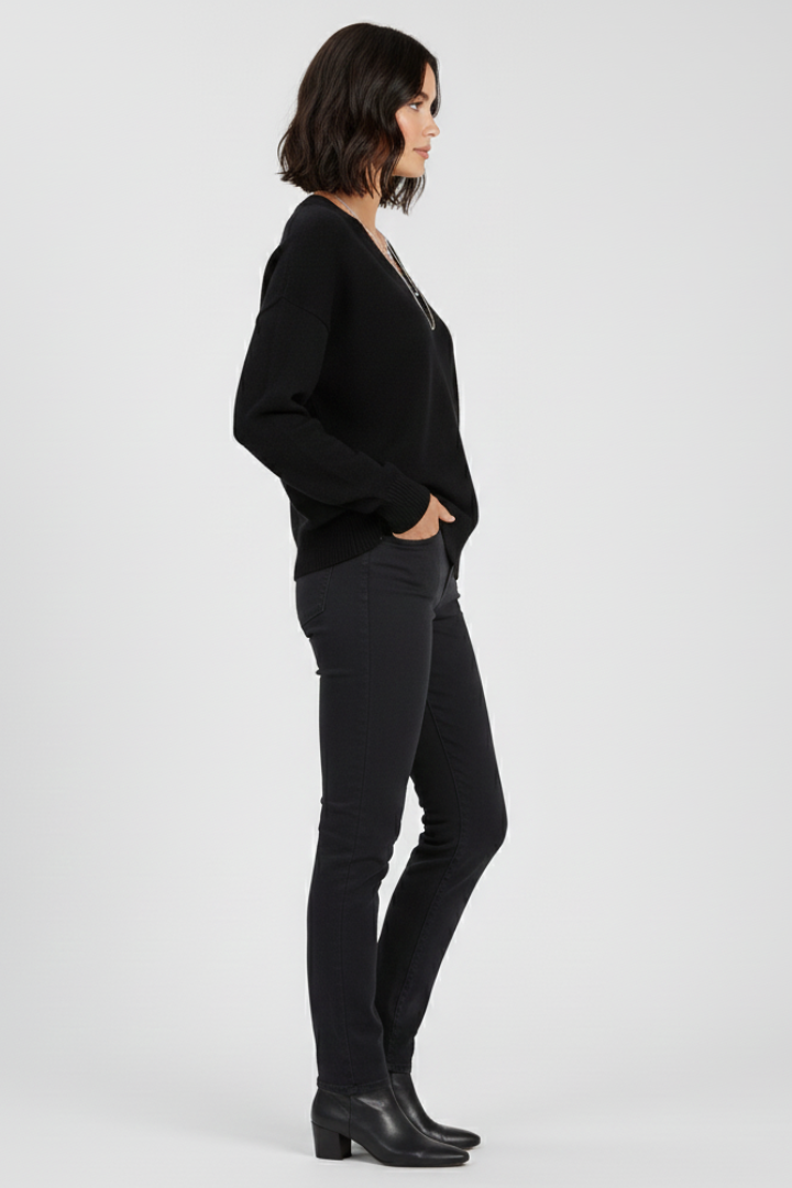 Ella - V-Neck Pullover Jumper