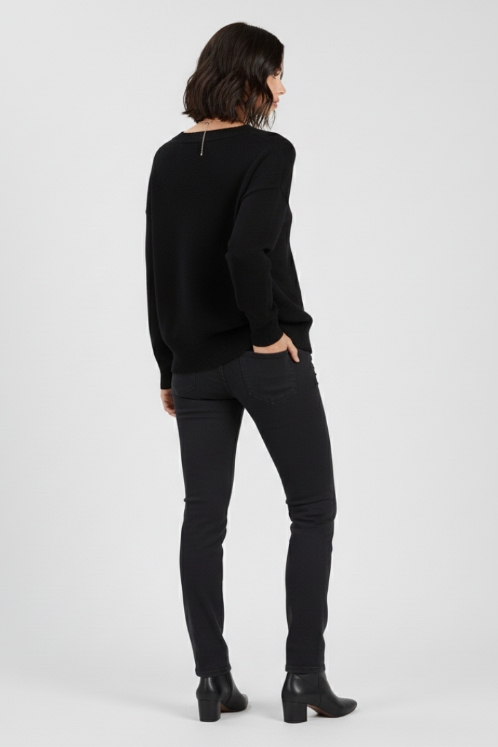 Ella - V-Neck Pullover Jumper