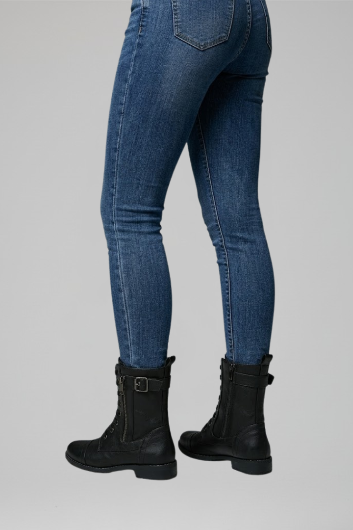 Emma | Women&
