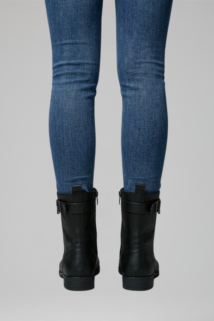 Emma | Women&