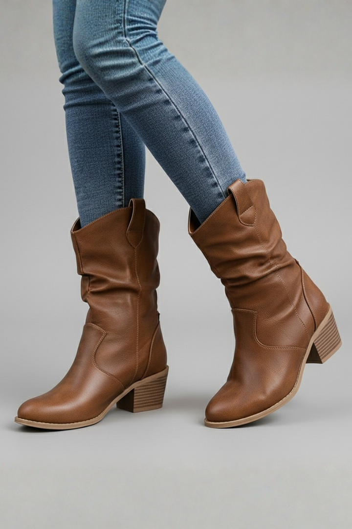 Hollie | Women&