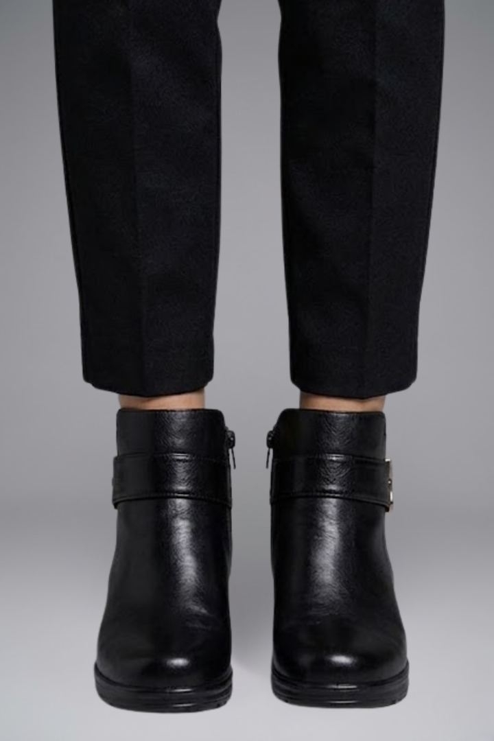 Kayla | Women&