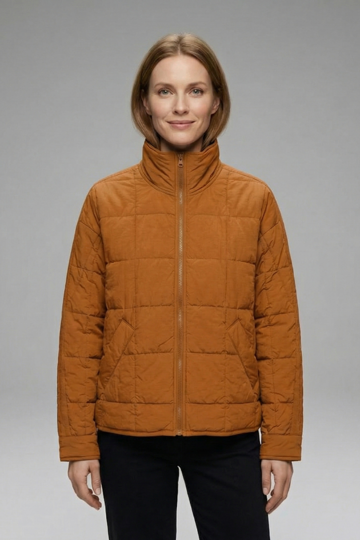 Lucy | Women&