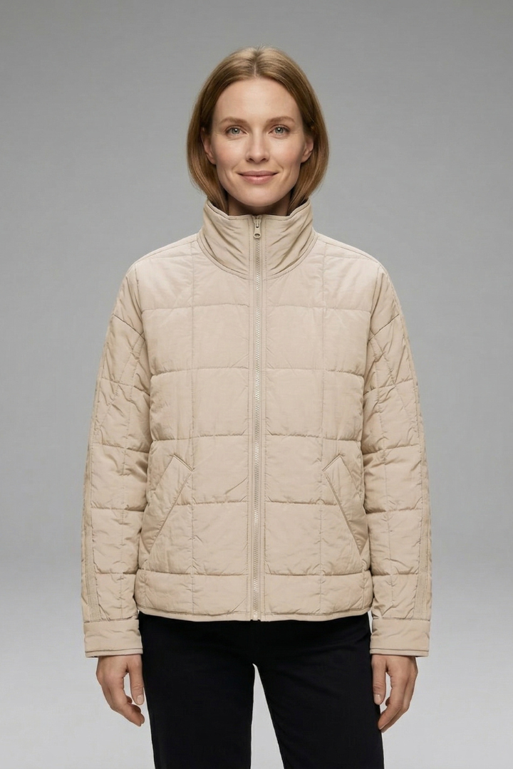Lucy | Women&