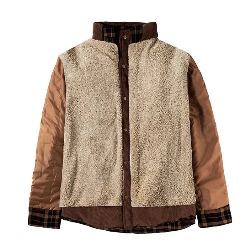 Men's multi-pocket fleece jacket, close up of pocket detail