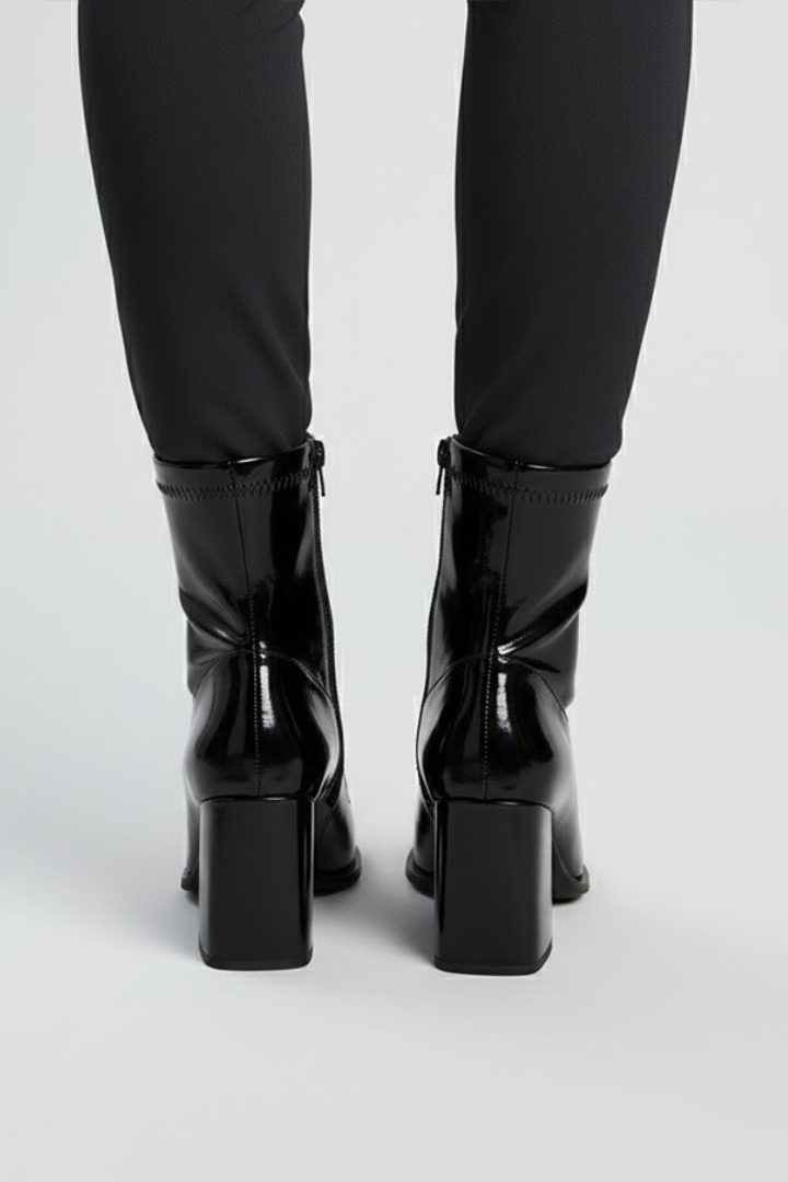Rachael | Women&