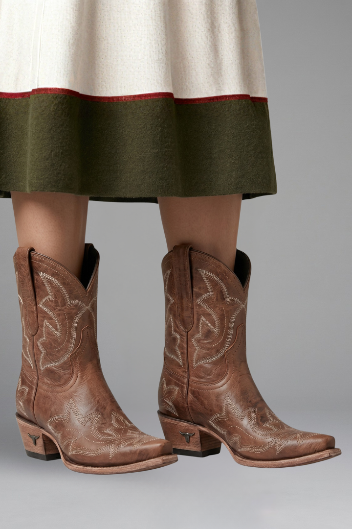 Rebecca | Women&